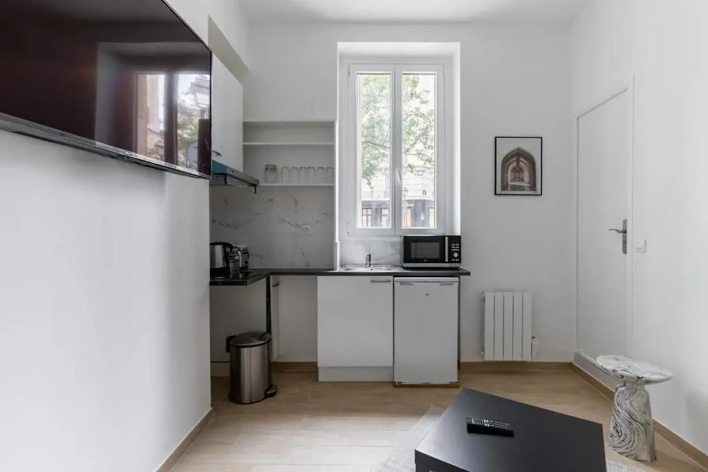Montbrun Alesia II Cosy Studio 2P Paris Daire